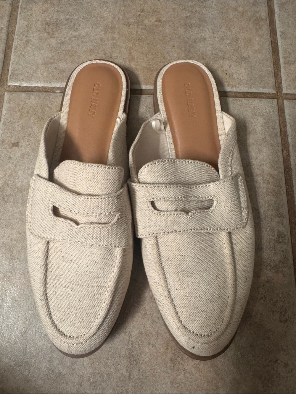 Old Navy Cream Slip-On Loafers